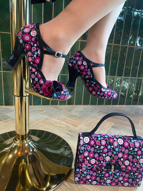 Nina (Schwarz geblümt)