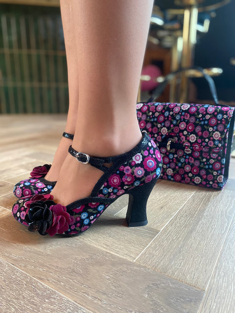 Nina (Schwarz geblümt)