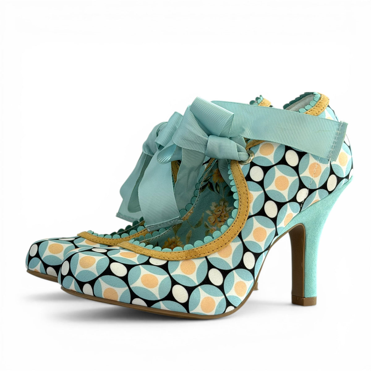 Willow (Aqua Geometric)– Ruby Shoo