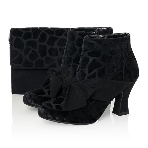 Seren (Giraffe Black)